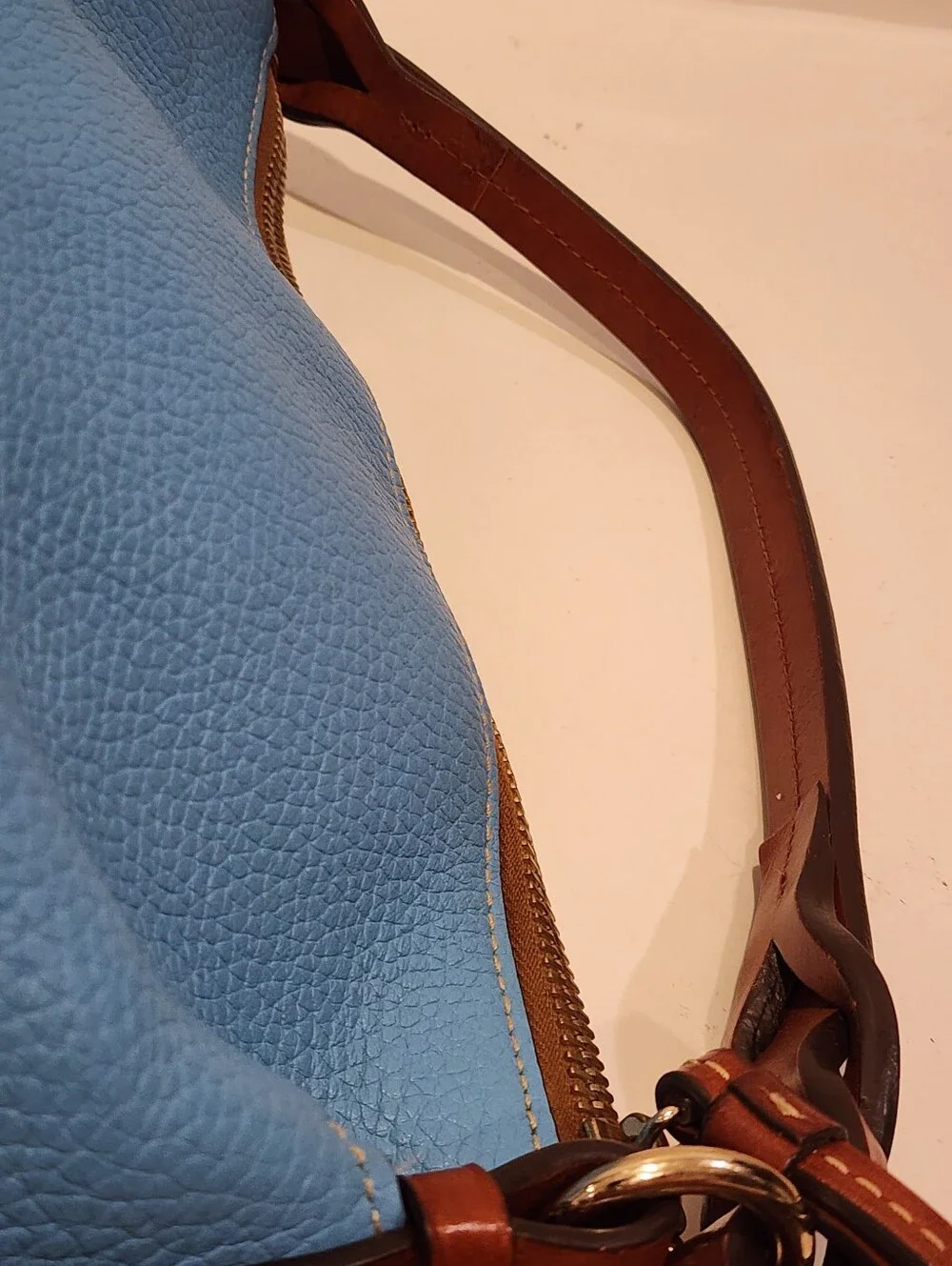 Dooney and Bourke Pebbled Leather Large Shlouder Bag Satchel - Picture 9 of 16
